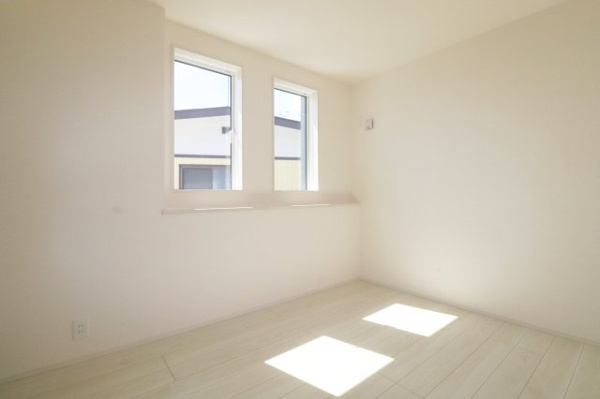 【郡山市安積北井2丁目 1号棟 安積第1小学校、安積中学区の洋室】