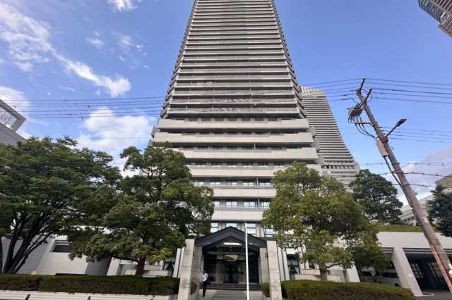 外観：327002978300