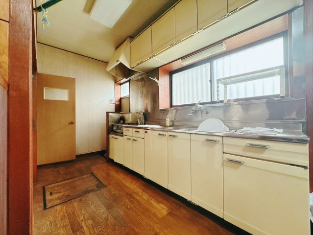 ■キッチン｜ワークトップの幅が広く作業しやすいため、お料理が捗ります♪