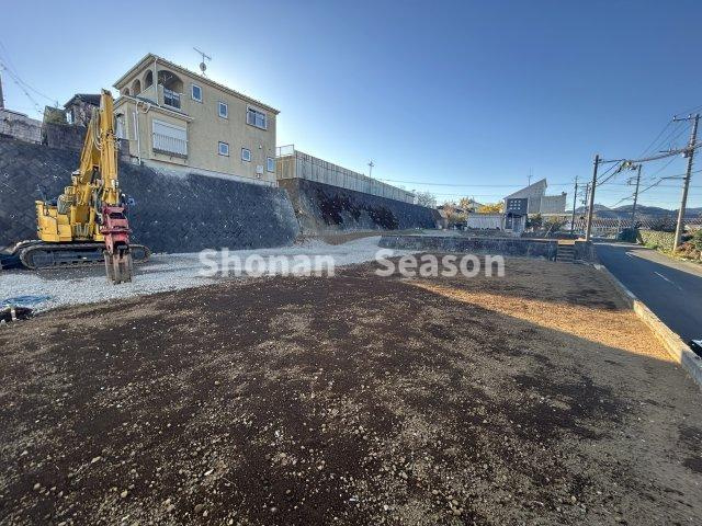 「建築条件なし」なので自由度高く、住宅用地としてマイホーム（二世帯・平屋他）の建築も可能ですよ♪