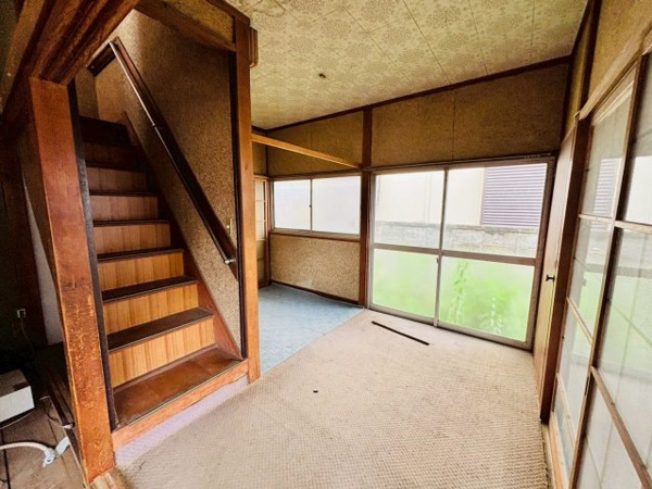 【 倉庫併用住宅付き 真岡市掘込　中古住宅の内装】