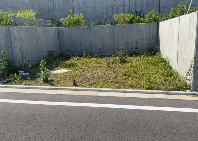 物件の詳細については、現地を見てわかること以外に、役所や法務局などで調べないとわからないことがあります。そのため、現地に行く場合は、もしこの物件を買ったらどのような生活ができるかをイメージしましょう。