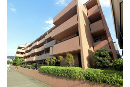 コスモフェスタ戸田の外観
