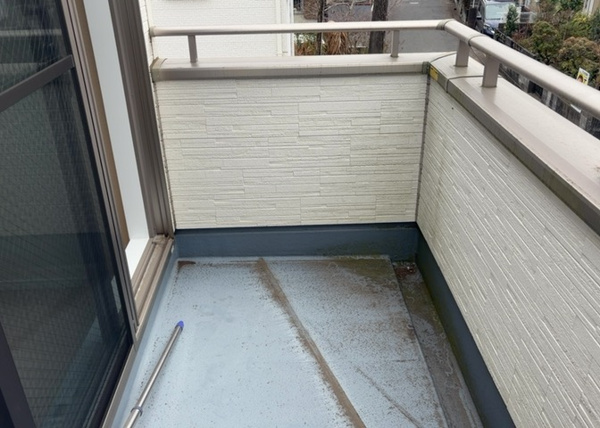 【相模原市中央区上溝の中古戸建てのバルコニー】