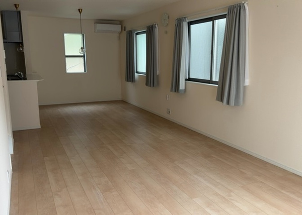 【相模原市中央区上溝の中古戸建てのリビングダイニング】