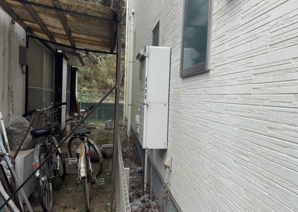 【相模原市中央区上溝の中古戸建ての発電・温水設備】