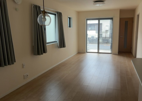 【相模原市中央区上溝の中古戸建てのリビングダイニング】