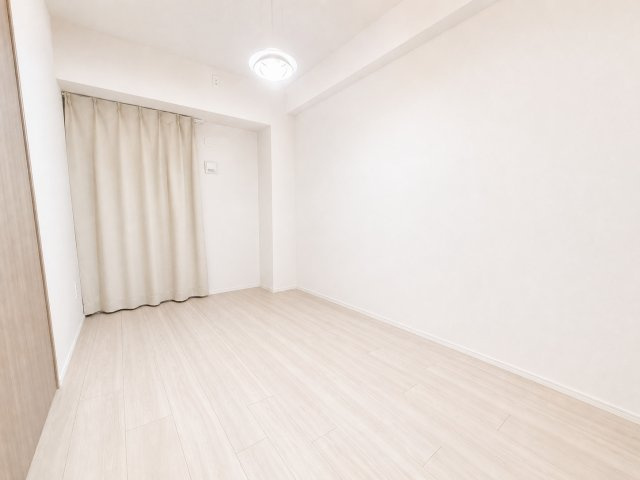 洋室（約5.5帖）