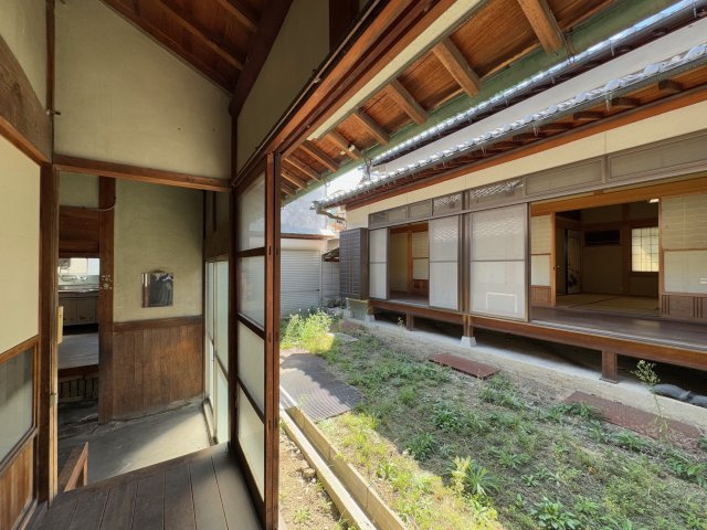 広い中庭があるので趣味のスペースなどに大活躍!(^^)!