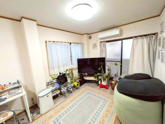 ゆったりとした居間です