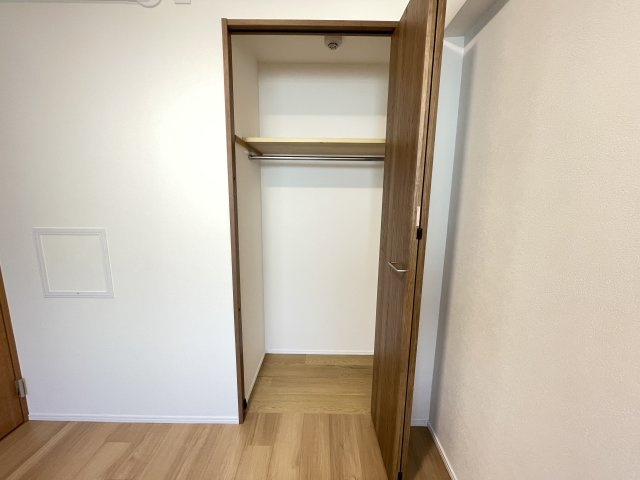 各居室に収納がついており、家族で使い分けしやすくなっています。　