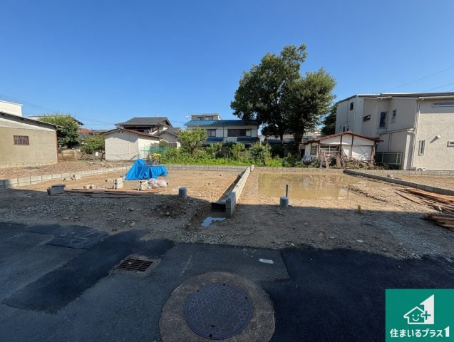 周辺は落ち着いた街並みの住宅地！子育てがしやすい住環境です！現地でしかわからない事もございます。是非一度ご覧ください。