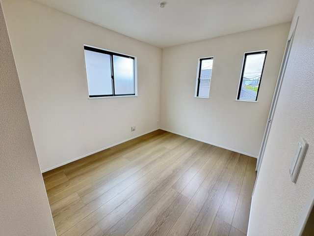 全9棟の分譲住宅です。「吉川美南」駅まで徒歩約21分になります。ぜひ現地をご覧ください♪