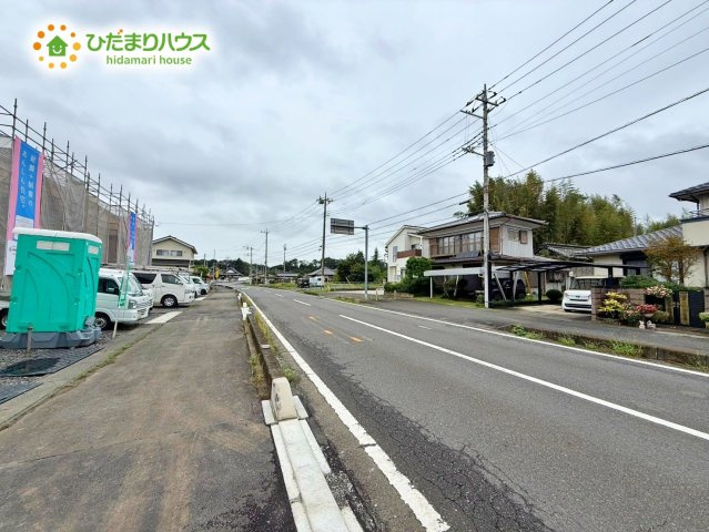 前面道路幅6ｍ☆車の出入りもラクラクできちゃいます(^^♪