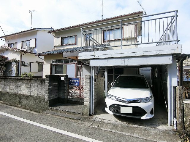 外観：327001689097