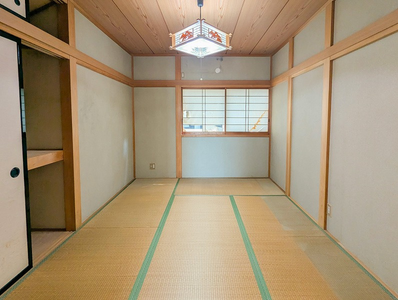 【2階和室】　全居室収納付きでお部屋がすっきりと片付きます。