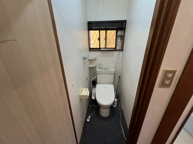 シンプルで使いやすいトイレです