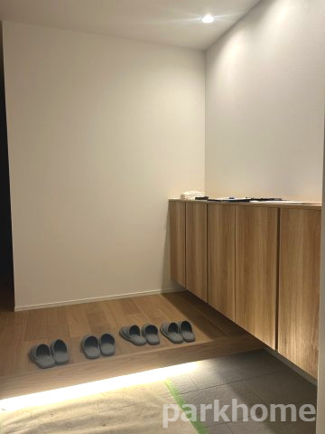 広い玄関です。