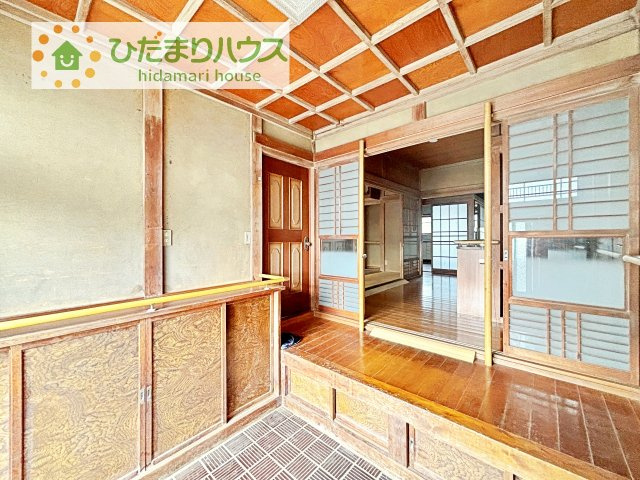 玄関が広いので親子で並んで仲良く靴が履けますね(^^)/