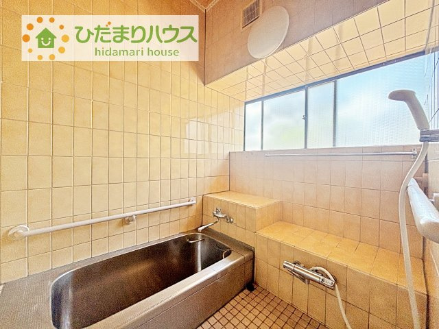 大人が足を伸ばしても十分な広さ！一人でゆっくりくつろぐ時間も大切です！