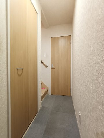 【内装廊下】
