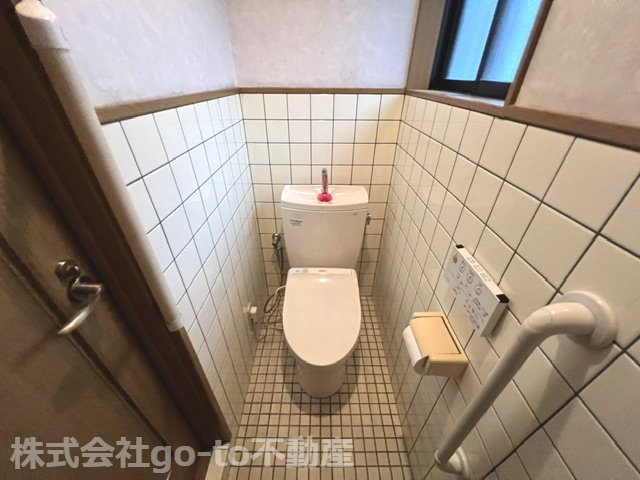 1階トイレ。朝の支度もスムーズ。トイレ2ヵ所付き！