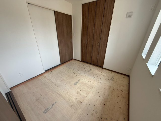 和室は日常ではお子様の寝かしつけに。客間としても利用でき、活用の幅が広がります。