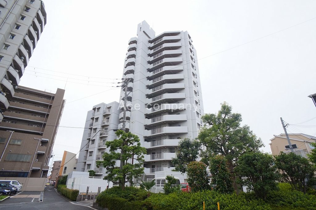 スーパー・ドラッグストア・コンビニ・金融機関徒歩3分圏内♪近隣にお買い物施設多数あります！生活施設も充実！