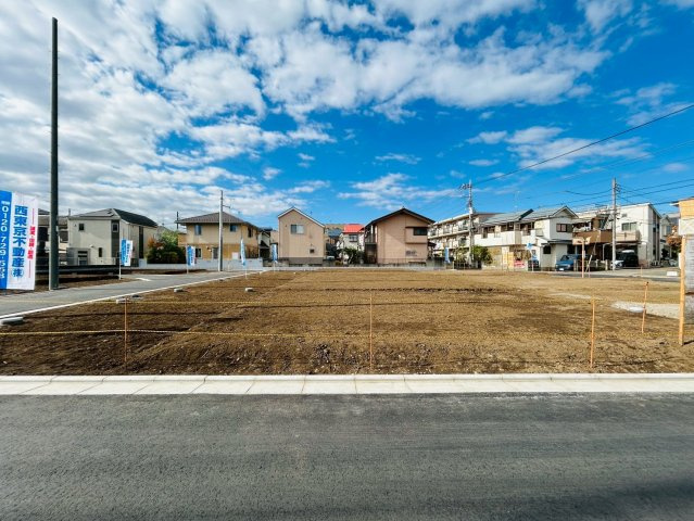 角地に佇むお住まいは風抜けが良く解放感に優れた設計が可能です♪