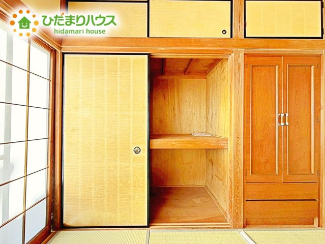 お布団やお子様のおもちゃなどがスッキリ収納できますね(^^♪