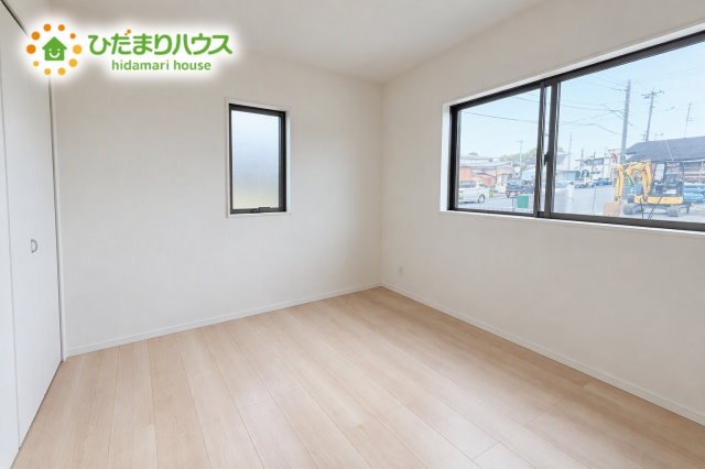 洋室：6帖　※一部加工しています。