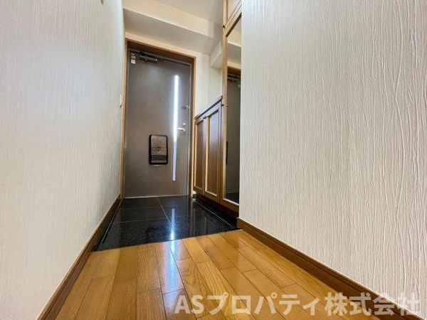 【ダイナース千代田橋の玄関】