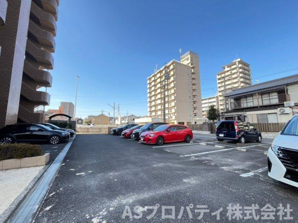 【ダイナース千代田橋の駐車場】