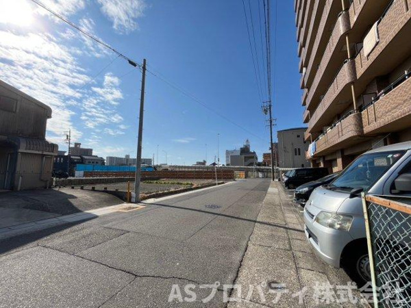 【ダイナース千代田橋の駐車場】