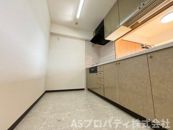 【ダイナース千代田橋のキッチン】