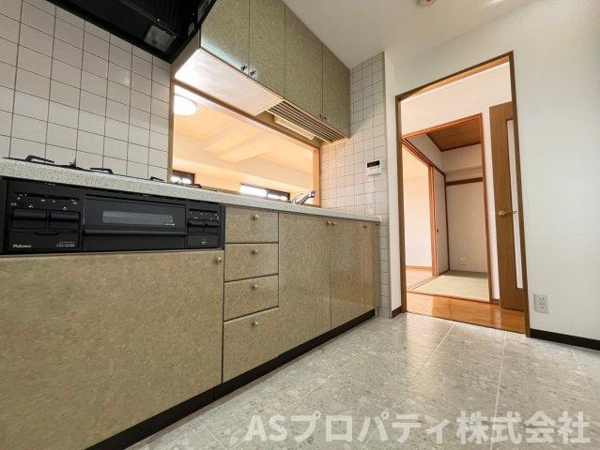 【ダイナース千代田橋のキッチン】