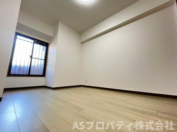 【ダイナース千代田橋の洋室】