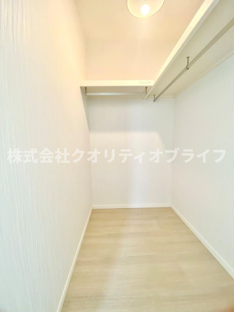 ウォークインクローゼット内も充分な広さ
