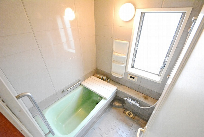 1日の疲れを癒す癒しのバスルーム。