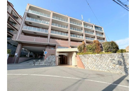 ライオンズグローベル逗子の丘の外観