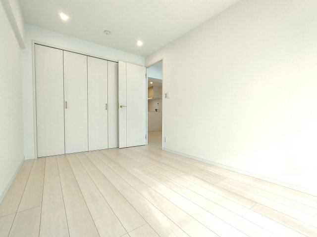 ・洋室約6.2帖　　こちらの洋室は主寝室にいかがでしょうか。