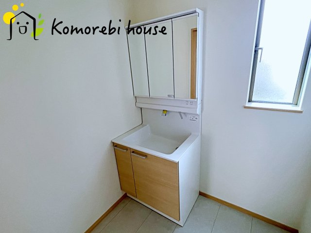 使いやすい独立洗面台です