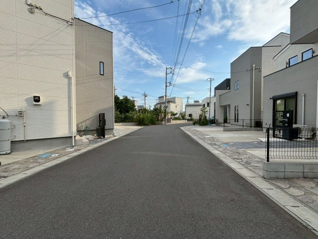 全面道路6ｍと広々♪　車もラクラクです♪