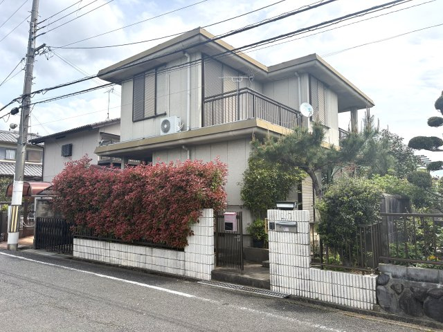 前面道路も広く駐車しやすいです