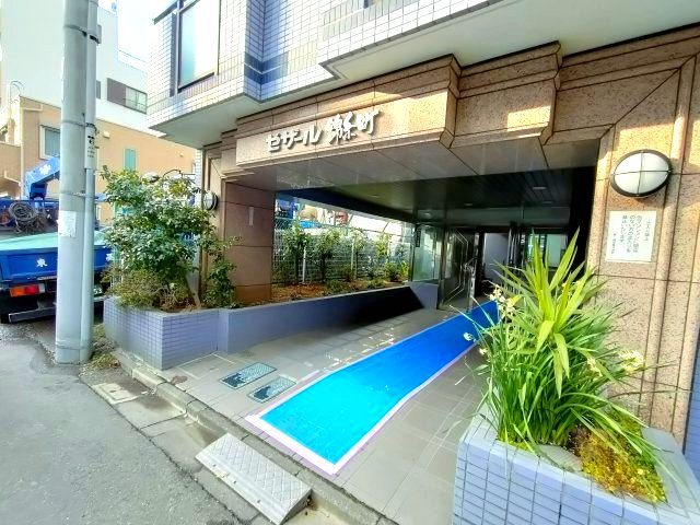 【エントランス】
