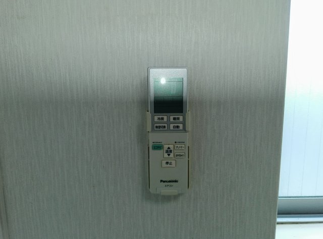 エアコンリモコン