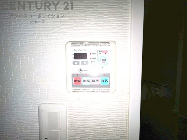 暖房機能があるため、冬場でも温かい浴室で入浴でき、乾燥機能があるため、水気を素早く取り除けます。また、換気機能があるため、湿気を素早く排出してカビや雑菌の発生を防ぐことができます。