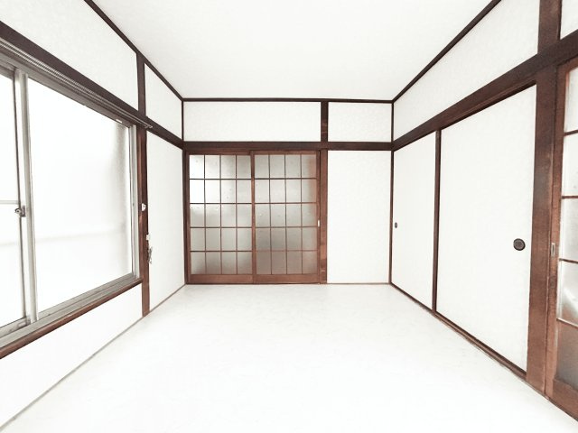 【洋室】1階洋室の別角度です。和室から洋室へリフォーム済みです。