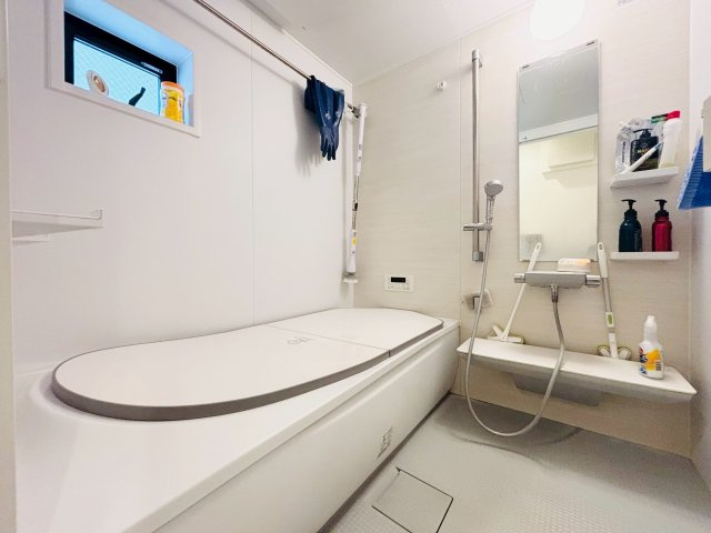 毎日の疲れを癒すバスタイム。住宅相談はアスカホームにお任せください。
