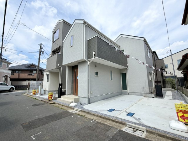 【練馬区平和台3丁目　省エネ×長期優良住宅　限定3棟の前面道路含む現地写真】